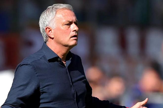 爱游戏官网-体育健儿在赛场咬紧牙关在坚持一会儿比赛