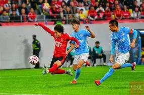 爱游戏官网-转折点成都蓉城调整名单，社区盾赛前攻防权衡，更衣室稳定，控场能力受关注的简单介绍