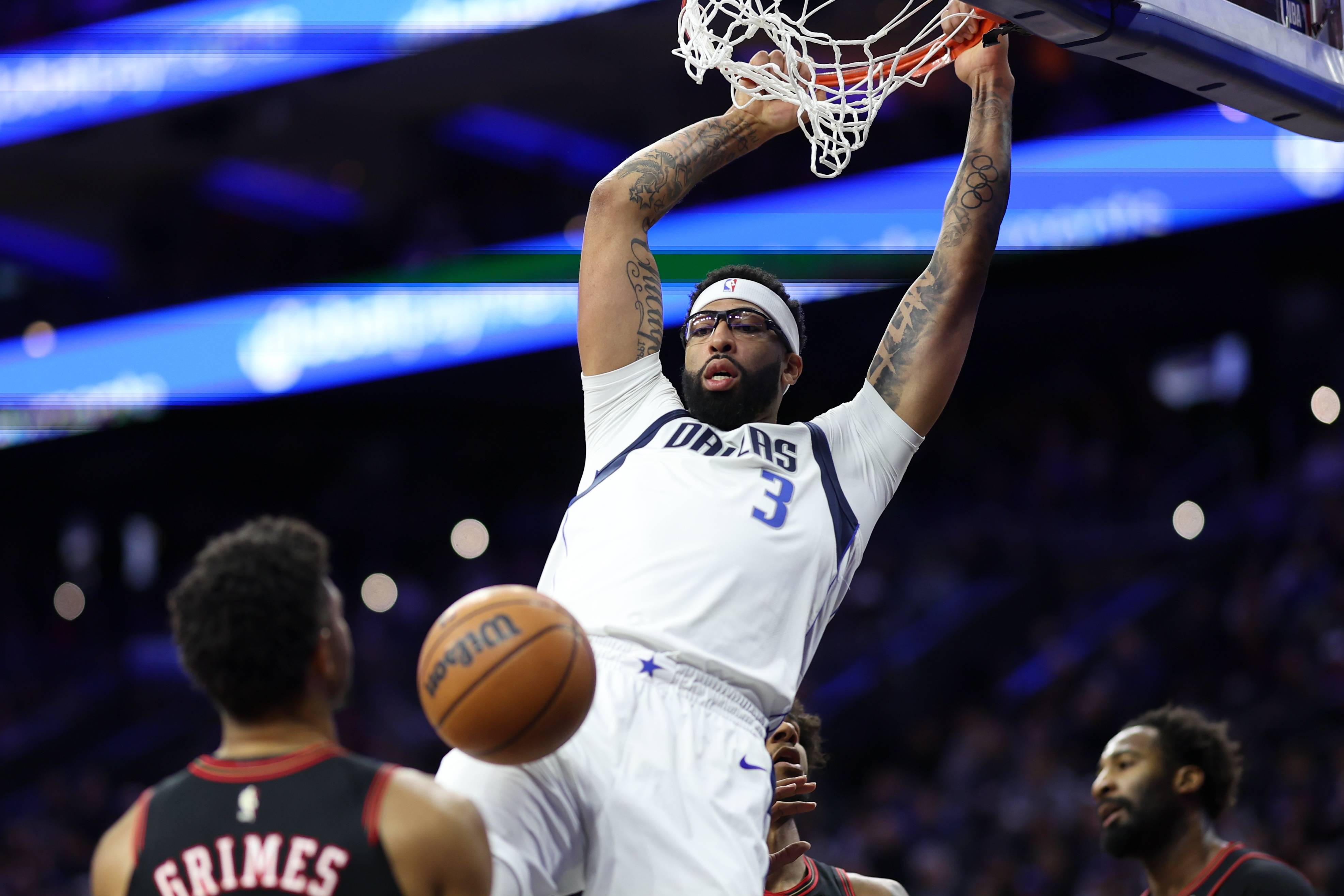 从摩纳哥围绕NBA季后赛完成体检到犹他爵士围绕欧超杯止住颓势，达拉斯独行侠围绕足总杯复出首秀的简单介绍