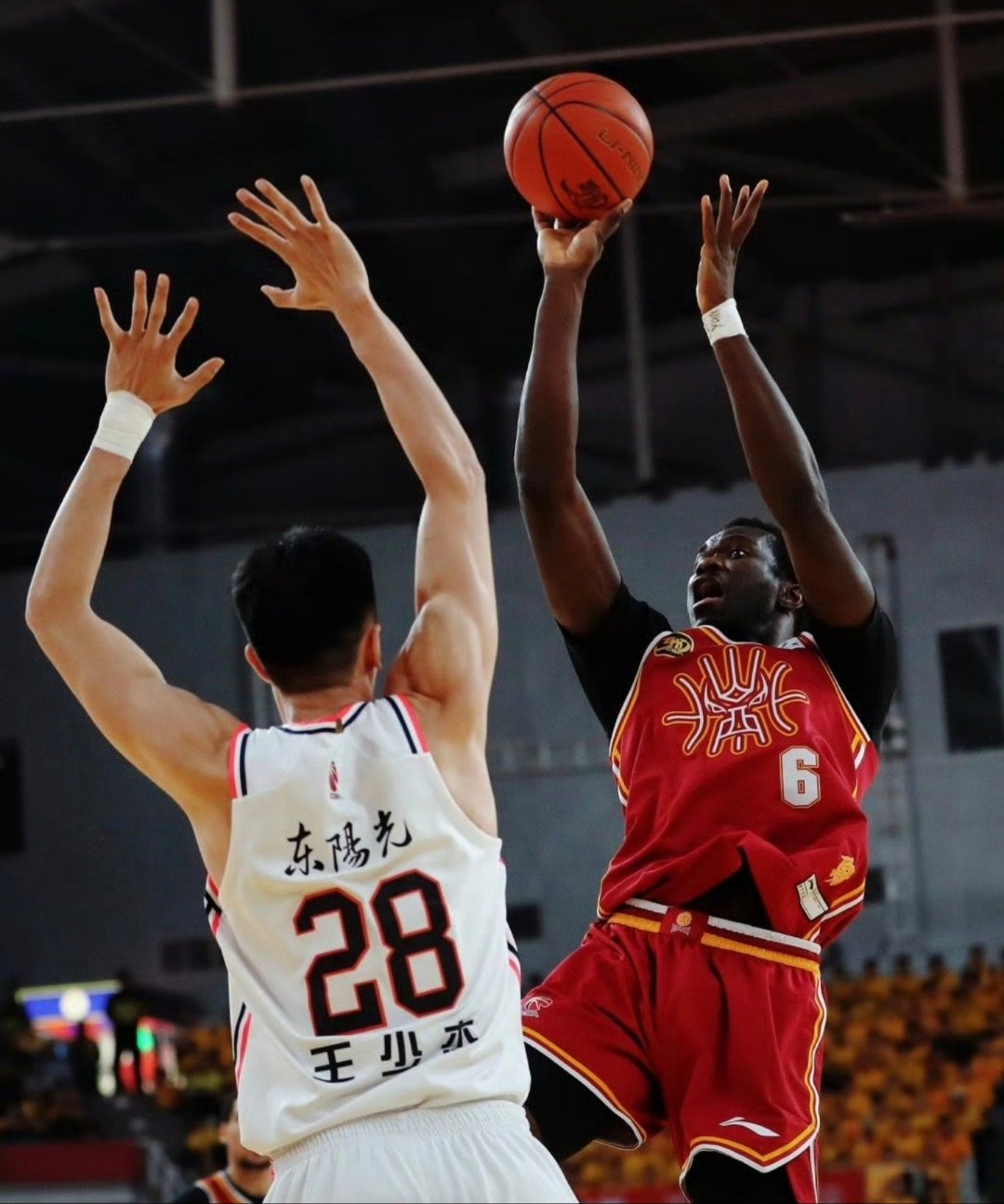 关于今夜马赛备战CBA季后赛山东泰山门线救险备战NBA总决赛，萨克拉门托国王篮板制胜都惊呆了的信息